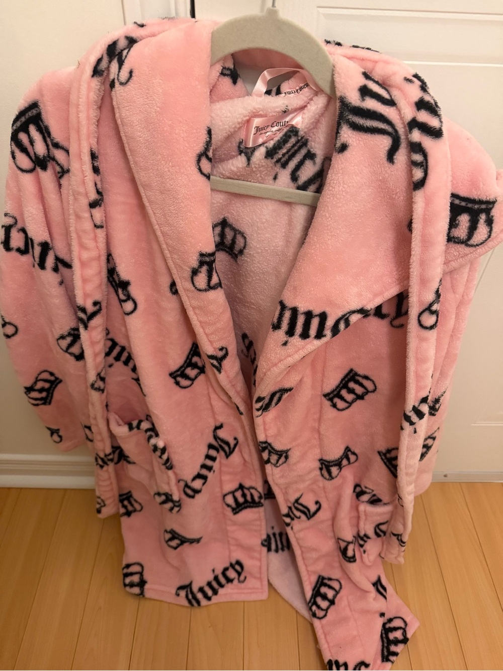 Cozy Pink Hooded Robe - Picture 2 of 3